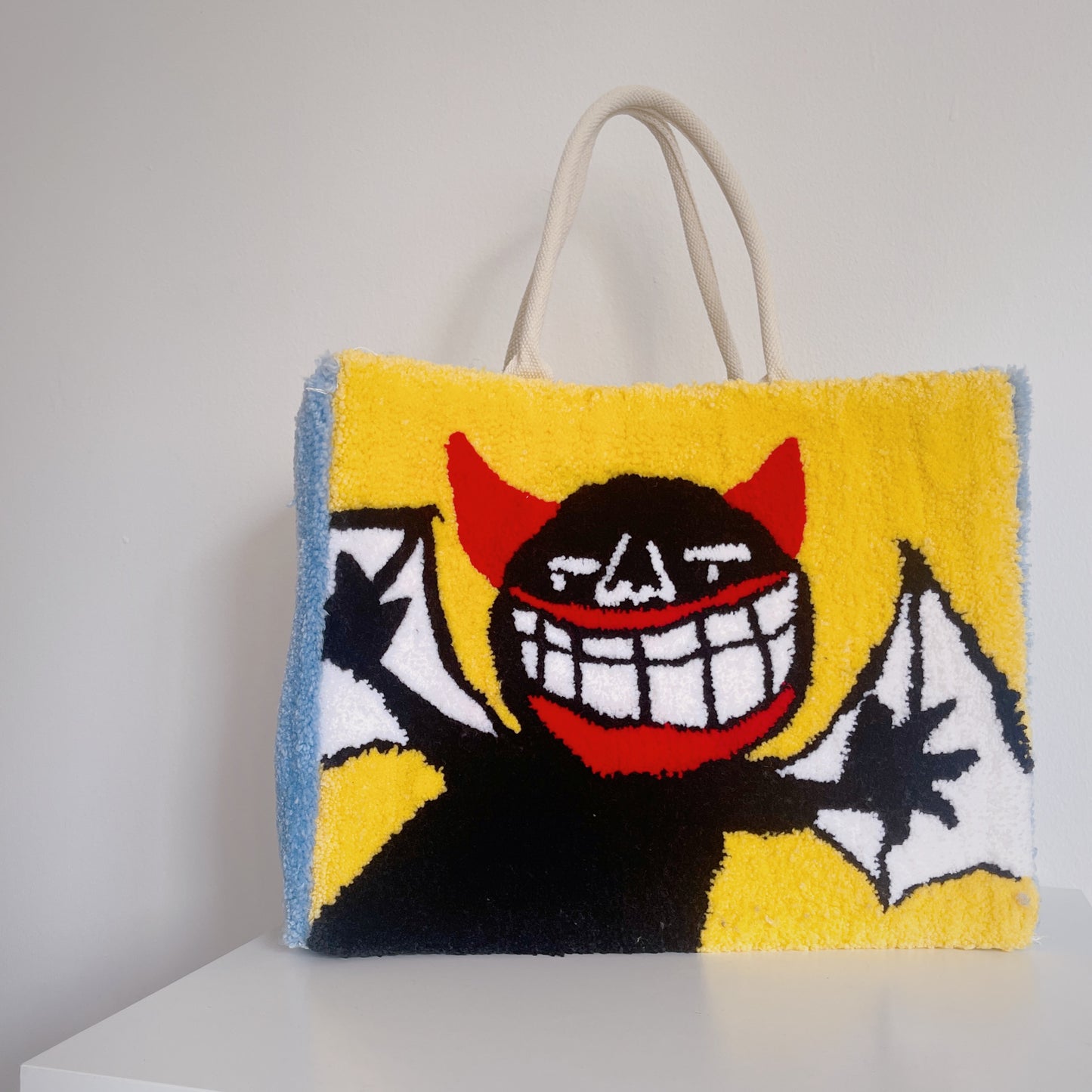Tufted tote bag style 2